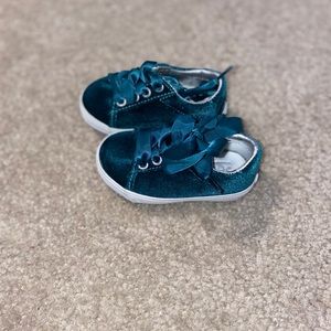 Janie and Jack Velvet shoes